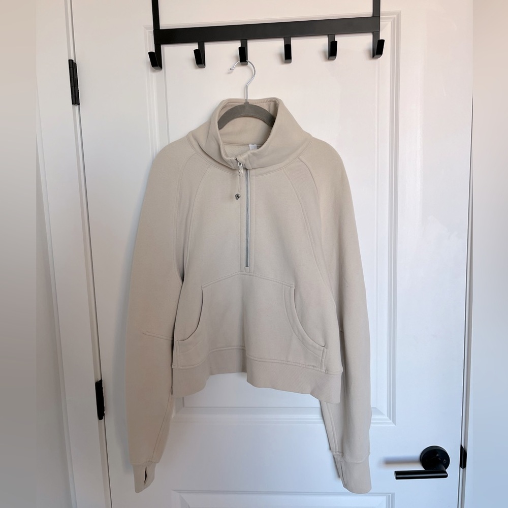Lululemon Scuba half zip funnel neck sweatshirt, like new, size M/L